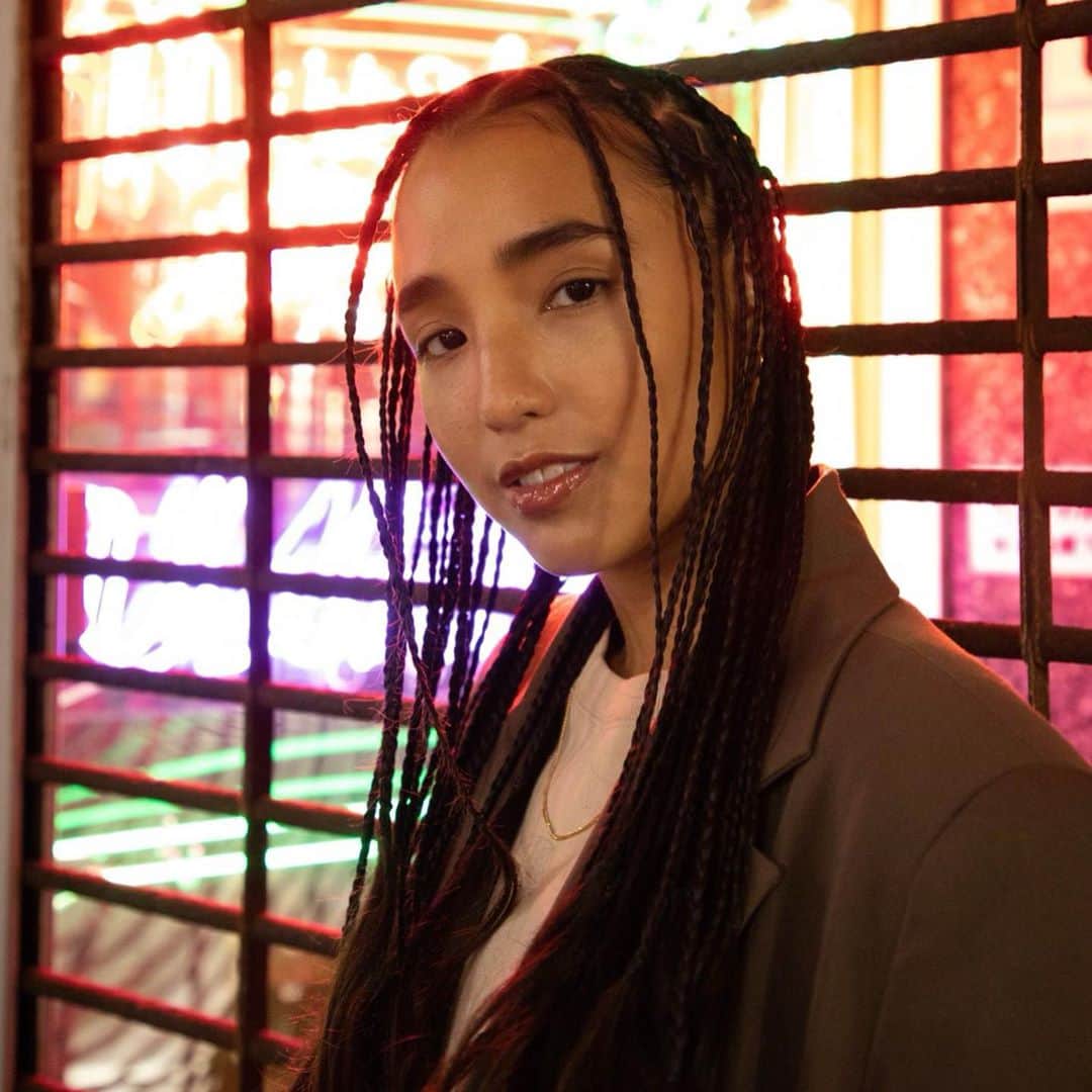 大橋リナのインスタグラム：「photo by @junwelt  hairstyle by @kkkooouu」