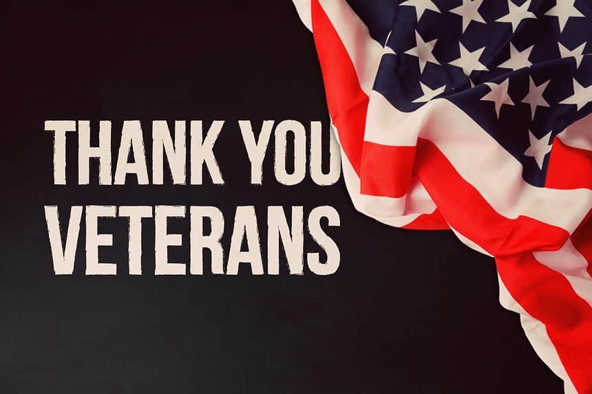トム・ベリカのインスタグラム：「Thank you to all the veterans for your service. #veteransday」