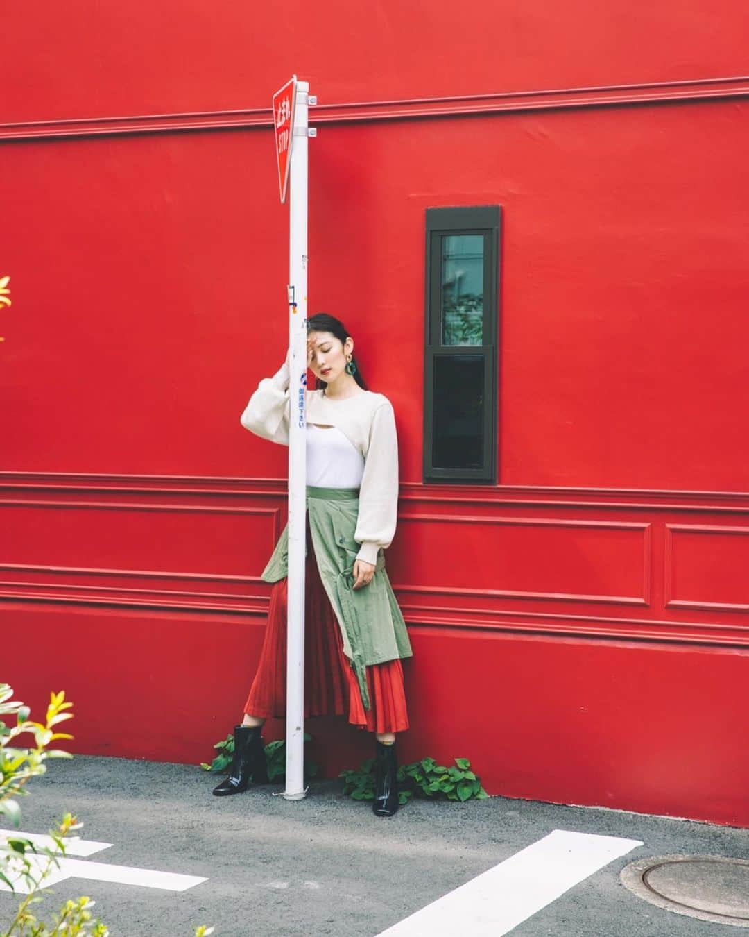 のインスタグラム：「﻿ 📷　@nakamura_akio_shashin ﻿ 👕　@temigo ﻿ 💄　@ruicomorioka」