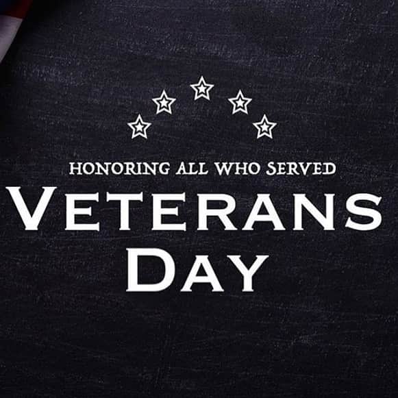 サッチン+バビさんのインスタグラム写真 - (サッチン+バビInstagram)「With great appreciation to all of the men and women who give of themselves to ensure our safety, our rights, and our liberty. We honor you with tremendous gratitude.#honor, #liberty, #veteransday, #happyveteransday」11月12日 0時27分 - sachinandbabi