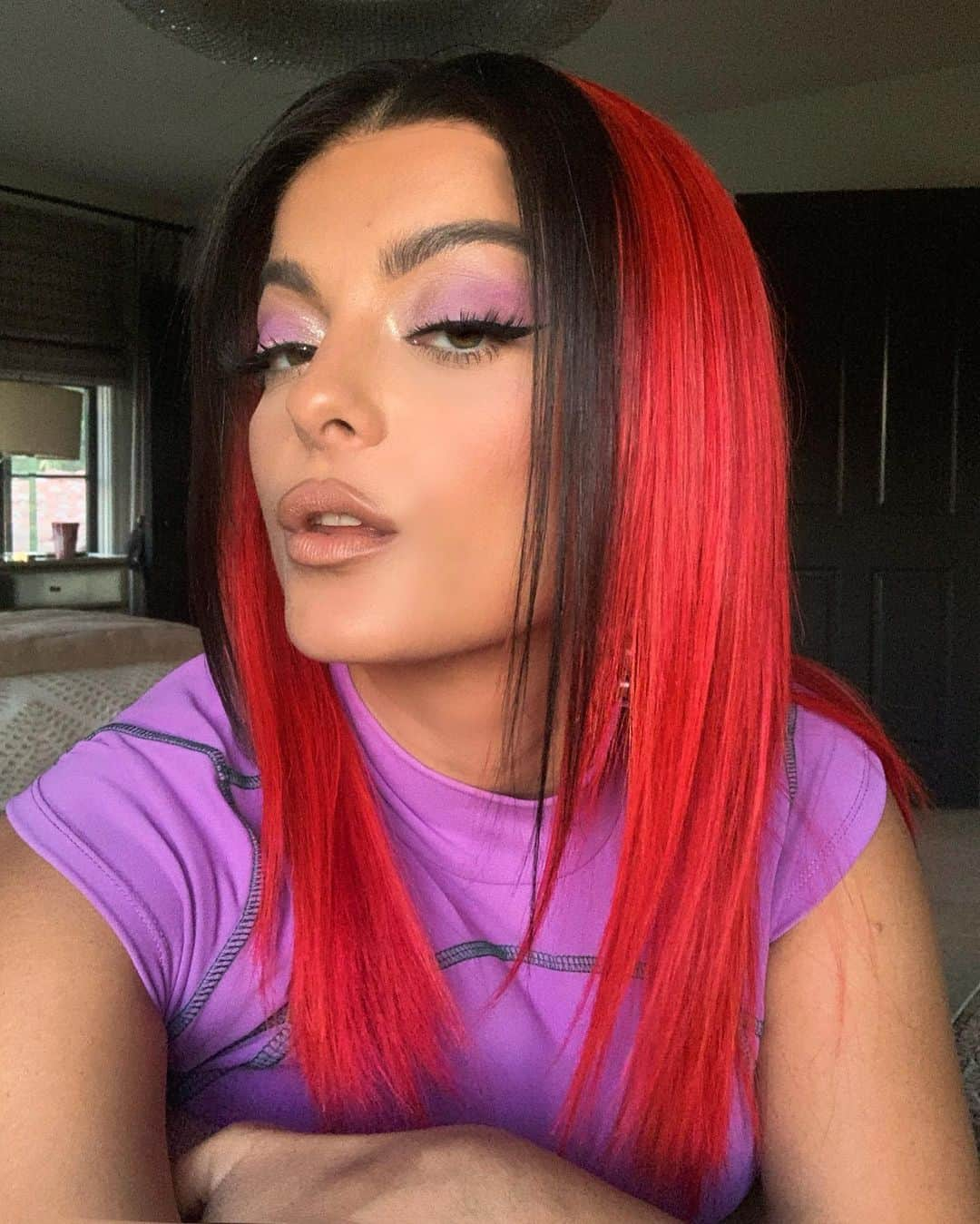 Bebe Rexhaさんのインスタグラム写真 - (Bebe RexhaInstagram)「Good morning ❤️🖤💜」11月12日 0時51分 - beberexha