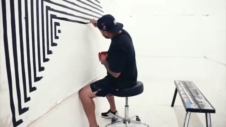 converseのインスタグラム：「In September, @JoshuaVides partnered with @MCAChicago to debut an exhibit titled, ‘Forever Hallway,’ which inspired the creation of a limited Converse Chuck 70 capsule.⁣ ⁣ Beginning as a hand-painted 40-foot canvas—the largest Vides has worked on his career to date—the canvas was cut, stitched, and fashioned into 30 unique pairs of Chuck 70s, now up for auction. Each of the uppers is distinct, showcasing Vides’ signature black-and-white marker aesthetic on the iconic silhouette.⁣ ⁣ “Through this project, my focus was on rewriting the expected relationship between an artist and a museum. I was thinking about going beyond the usual experience of art and how I could extend that conversation, how I could bring my background in sneaker culture into the art world,” shares Vides. “The idea was to create a fresh, new dialogue where your mind starts to shift towards—what else can I do?”⁣ ⁣ The auction will run exclusively on the Heritage Auction website (link in our stories) through November 13 and proceeds will benefit the mission of the museum. #ConverseAllStars」
