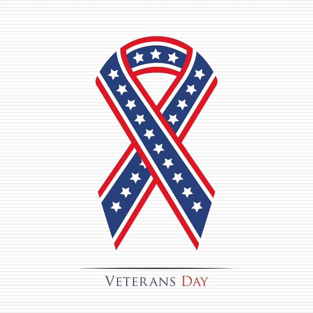 マット・ボマーのインスタグラム：「Forever grateful to the men, women, and family members who put their life on the line for our country. Also grateful to the women and families who kept our country strong back home. I hope we always remember to serve our veterans as well as they have served us. ❤️🤍💙」