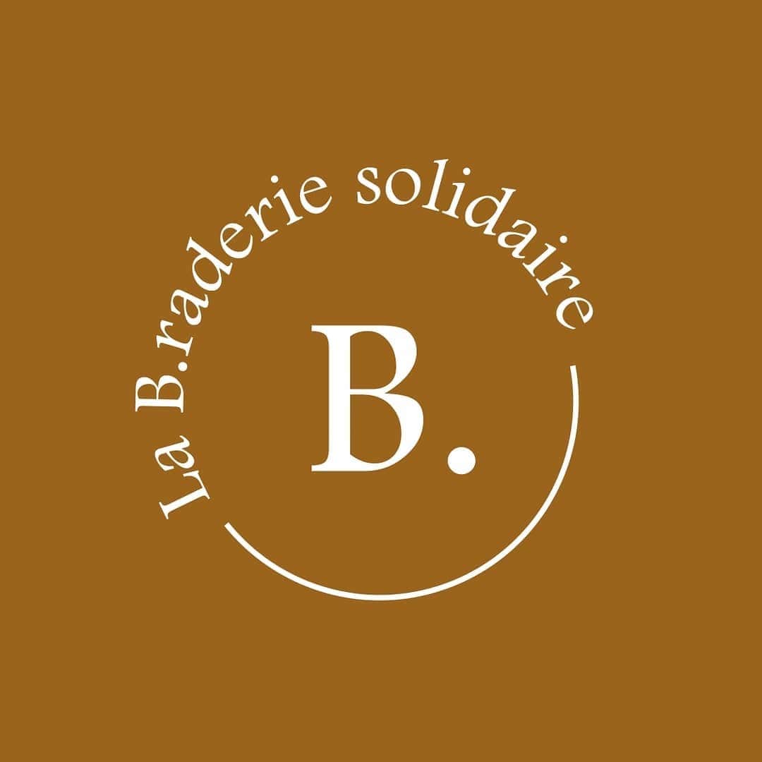 ベンシモンのインスタグラム：「LA BRADERIE SOLIDAIRE continue jusqu'à dimanche 💫  Les pépites de notre collection Hiver 19 montent une dernière fois sur scène avant de tirer leur révérence. Pour l'occasion, retrouvez-les sur notre site à -50% jusqu'au 15 Novembre !  Parce que nous avions à coeur de soutenir de nouveau nos héros et pour témoigner de notre reconnaissance au personnel soignant ainsi qu'à tous ceux qui oeuvrent pour notre santé (merci à vous ❤), nous continuons notre partenariat avec l'HP-HF @fondationhopitaux en leur reversant 10% des ventes. 🏩  Nous espérons que vous y trouverez votre bonheur !  *50% de réduction sur les produits mentionnés dans la catégorie Braderie solidaire, du 10 au 15 Novembre 2020. 10% des ventes seront reversées à l'HP-HF.   Rendez-vous sur le site ❣️ (lien dans la bio) ​#bensimon #solidaire #covid #covid19 #solidarity #hopitaux」