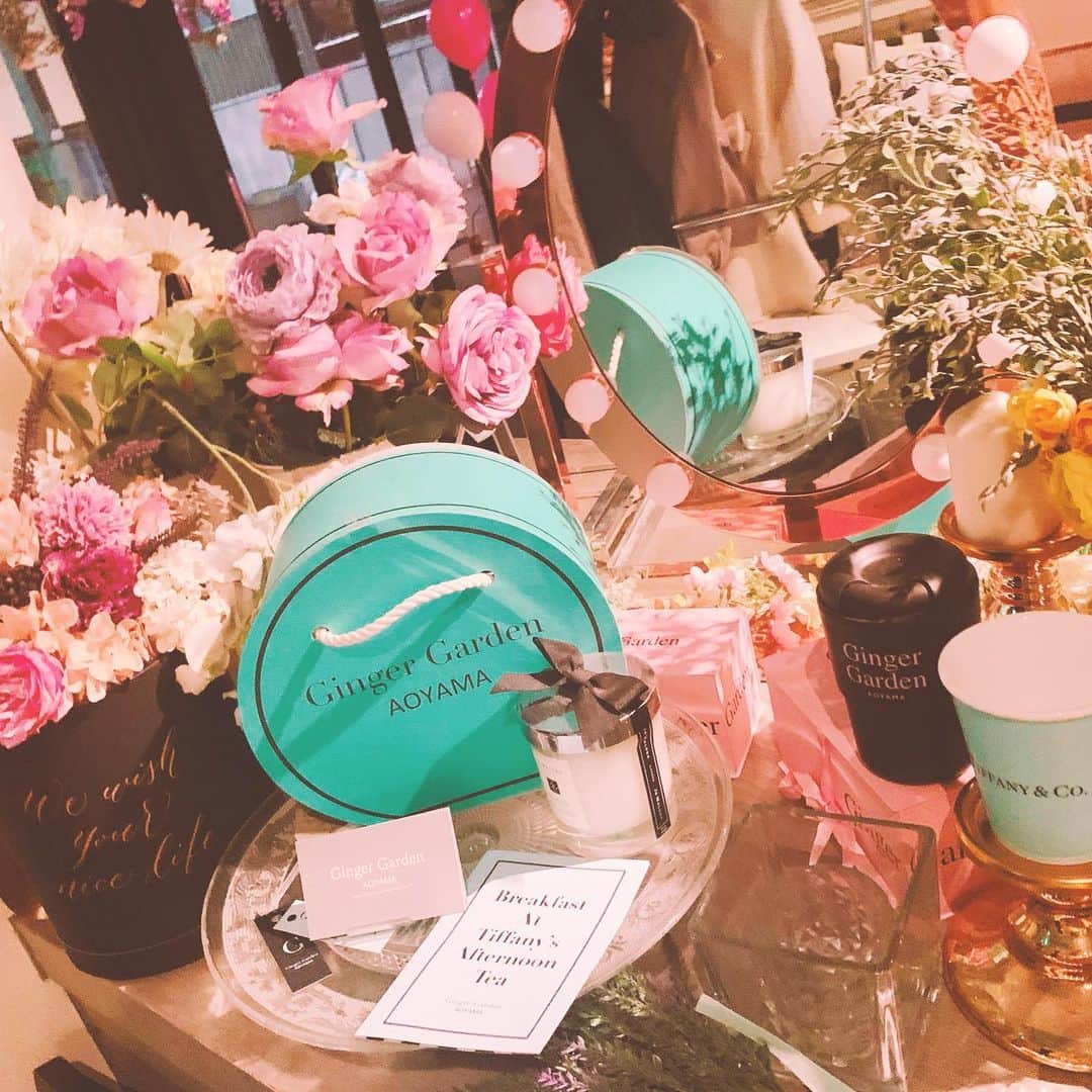 三村遙佳さんのインスタグラム写真 - (三村遙佳Instagram)「．  先日、お友だちのお誕生日会で 素敵なお店に行きました🌹  すごくお洒落な空間だったなぁ♩  女の子にオススメなお店です🥀  #aoyamagingergarden #青山　#東京　#tokyo #女子会　#お誕生日会　#可愛い　#cute #お洒落　#アオヤマジンジャーガーデン」11月12日 1時59分 - mimuraharuka_1027