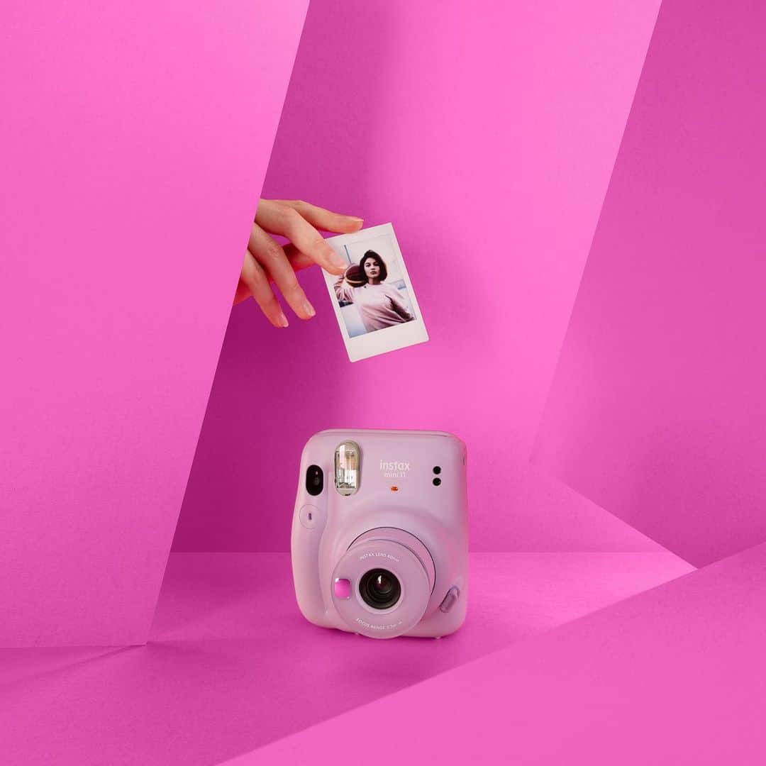 Fujifilm Instax North Americaさんのインスタグラム写真 - (Fujifilm Instax North AmericaInstagram)「So many colours, so little time. 🌈💘 Which #Mini11 is your mood today? 👇🎨⁠⠀ .⁠⠀ .⁠⠀ .⁠⠀ #dontjusttakegive⁠⠀ #instax⁠⠀ #colours⁠⠀ #minifilm」11月12日 2時01分 - fujifilm_instax_northamerica