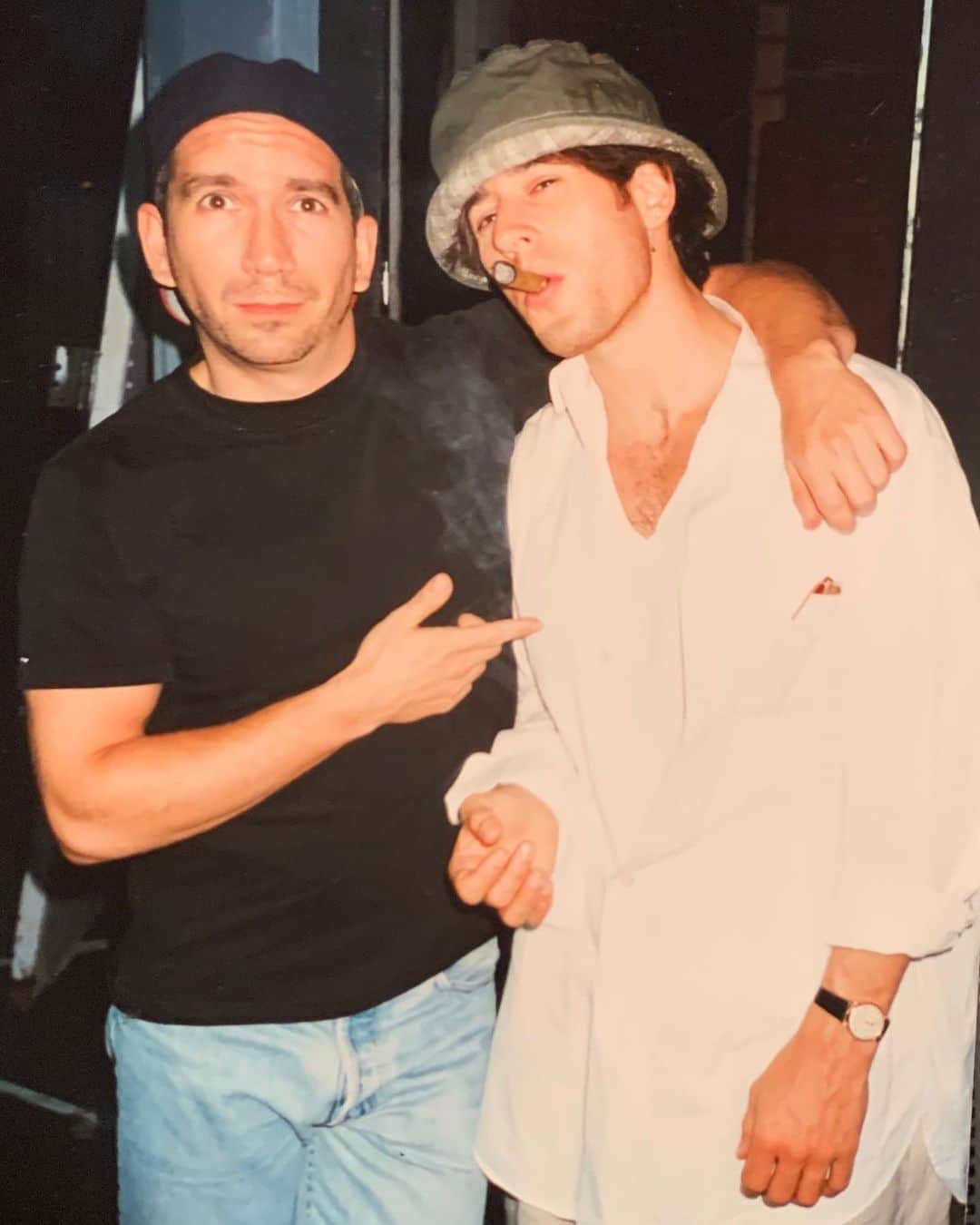 ロブ・モローのインスタグラム：「w/one of my oldest pals, @jackymerrill  circa ‘95」