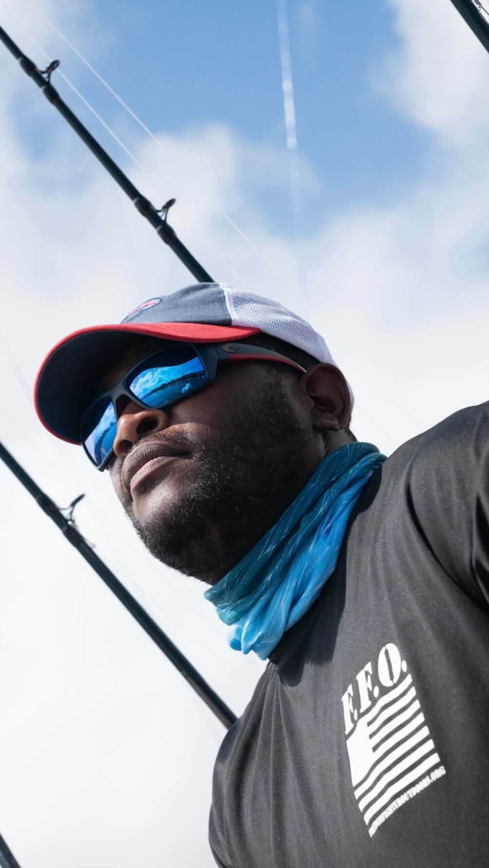Costa Sunglassesのインスタグラム：「“I think when we’re stuck on the past that destroyed our life, that’s what the fishing gets us away from, that moment. Even though it happened five, ten, fifteen years ago, it’s still relevant in their mind. It takes them away from it.”  We’re proud to support @FreedomFighterOutdoors and their mission to get veterans out on the water. Learn more at the link in our bio. Happy #VeteransDay from the Costa crew. #SeeWhatsOutThere」