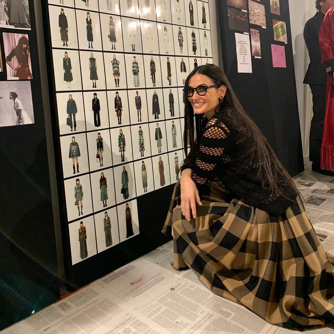 ブラッド・ゴレスキーのインスタグラム：「Happy birthday @demimoore! Love you! What fun we had in Paris at @dior! ❤️ Can’t wait to play dress up again! Xx」