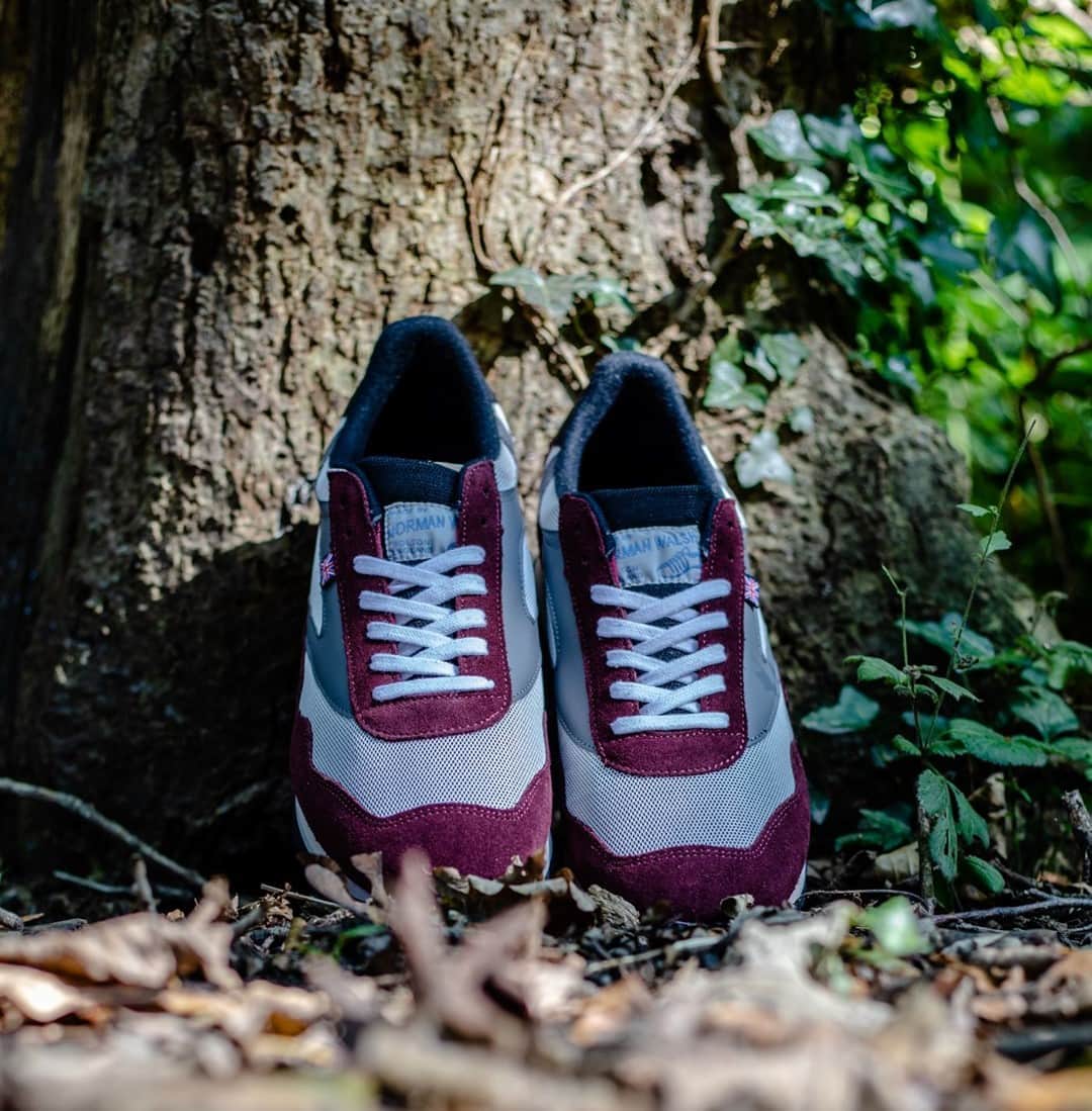 ウォルシュのインスタグラム：「Announcement Pending! We have some exciting news Friday, can anyone guess what it may be?! 👀  . . . #normanwalshuk #normanwalsh #britishmanufacturing #madeinbritain #ukmfg #shoes #footwear #sneakers」