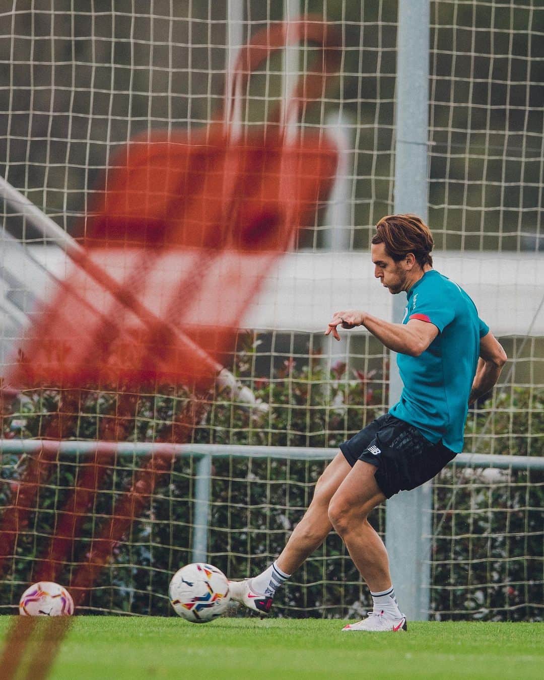 イバイ・ゴメスのインスタグラム：「31. 🎂 El tiempo pasa, la ilusión crece más si cabe. Y en gran parte, gracias a vosotr@s.  Ya estoy más cerca de poder estar disponible y luchar para intentar ayudar a todos mis compañeros. ¡GRACIAS A TOD@S por todas las felicitaciones y por todo el apoyo que siento SIEMPRE ❤️」