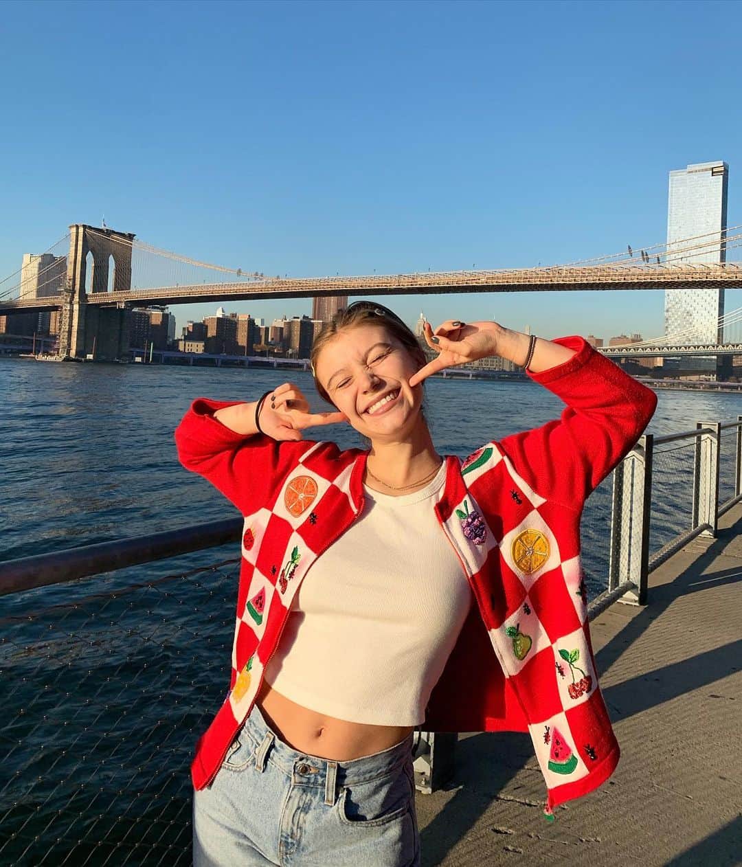 G・ハネリウスさんのインスタグラム写真 - (G・ハネリウスInstagram)「lots to smile about these days 🌞」11月12日 4時05分 - ghannelius