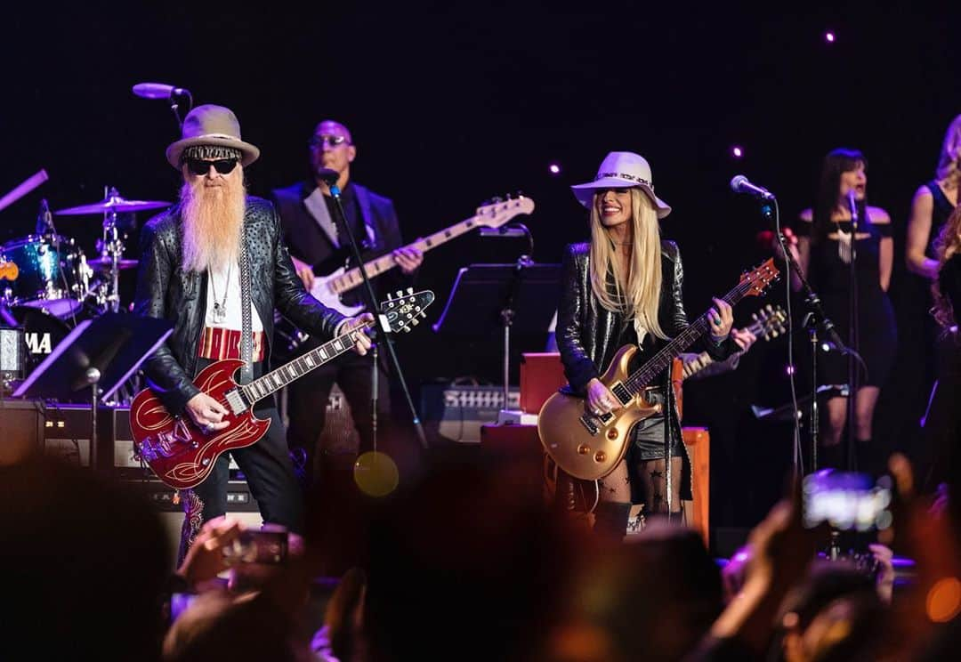 オリアンティさんのインスタグラム写真 - (オリアンティInstagram)「#tbw #veterans #guitarlegendsforheroes with my great friends and legends @donfeldermusic @billyfgibbons @kennyaronoff」11月12日 4時30分 - iamorianthi