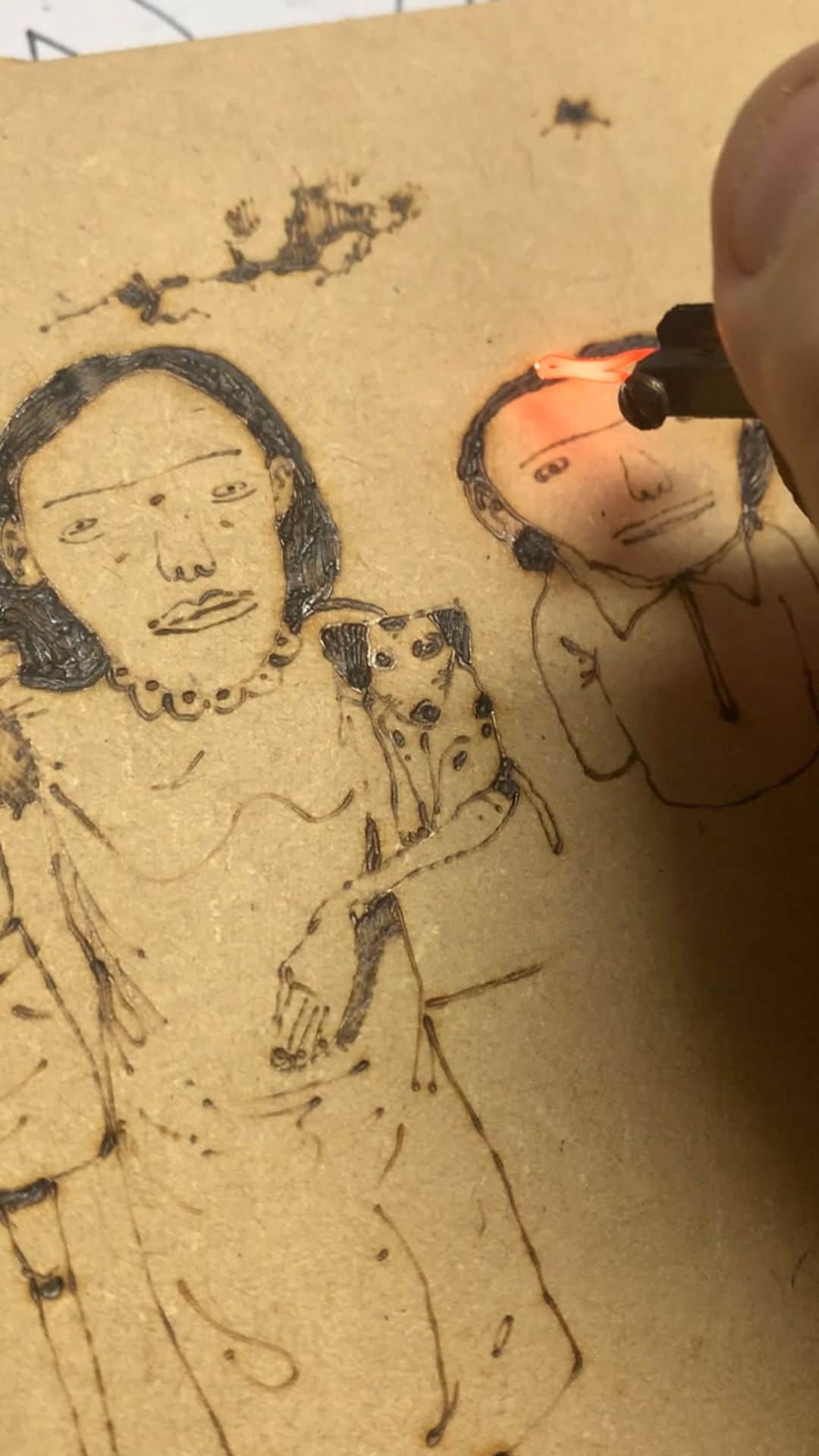 osgemeosのインスタグラム：「Desenhando com fogo ! 🔥」