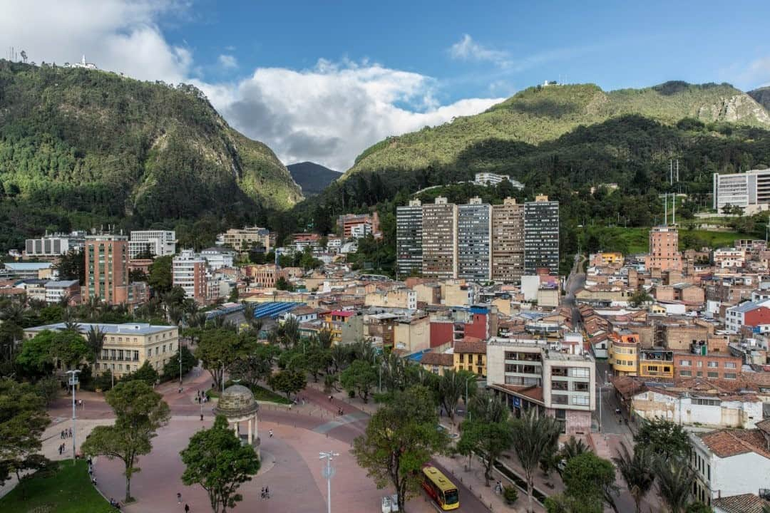 National Geographic Travelさんのインスタグラム写真 - (National Geographic TravelInstagram)「Photo by @juancristobalcobo / A view of downtown Bogotá, Colombia, surrounded by its imposing mountains, part of the central Andes. #bogotá #colombia #juancristobalcobo」11月12日 4時37分 - natgeotravel