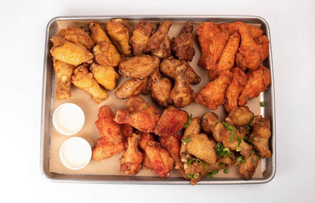 Zippy's Restaurantsのインスタグラム：「Salute a veteran by sending them an order of WingZ By Zippy’s thru Uber Eats or Bite Squad. #VeteransDay」