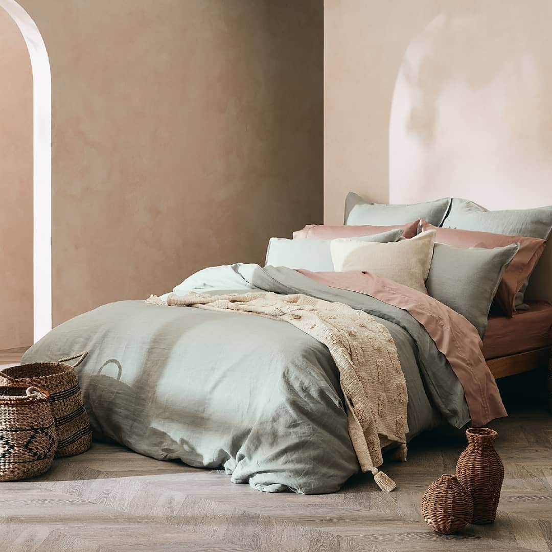 Target Australiaさんのインスタグラム写真 - (Target AustraliaInstagram)「Invite serenity into your space with our linen quilt cover set now available in calming sage  🎯♥️ #targetaus #targetaushome」11月12日 5時35分 - targetaus