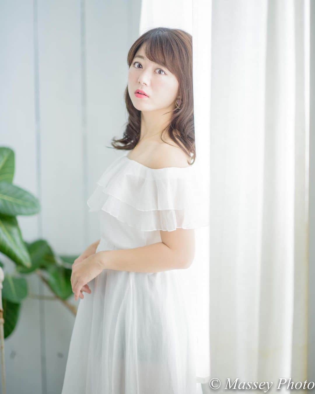のインスタグラム：「. . . . 「Atelier NORA 大森」で撮った写真です。 モデルは、あみちゃんです。 It is a picture taken in the studio “Atelier NORA Omori”. Her name is Ami. . . #ポートレート #ポートレート女子 #ポートレートモデル #ポートレート撮影 #ポートレート部 #ポートレートモデル撮影 #ポートレイト #ポトレ #被写体 #モデル #被写体モデル #被写体女子 #東京カメラ部 #美少女 #写真好きな人と繋がりたい #撮影会モデル #美女図鑑 #portrait #excellent_portraits #girlsphoto #lovers_nippon_portrait #portrait_perfection #portraitphotography #japanesegirl #japanesemodel #tokyogirl #good_portraits_world #모델촬영 #인물사진」