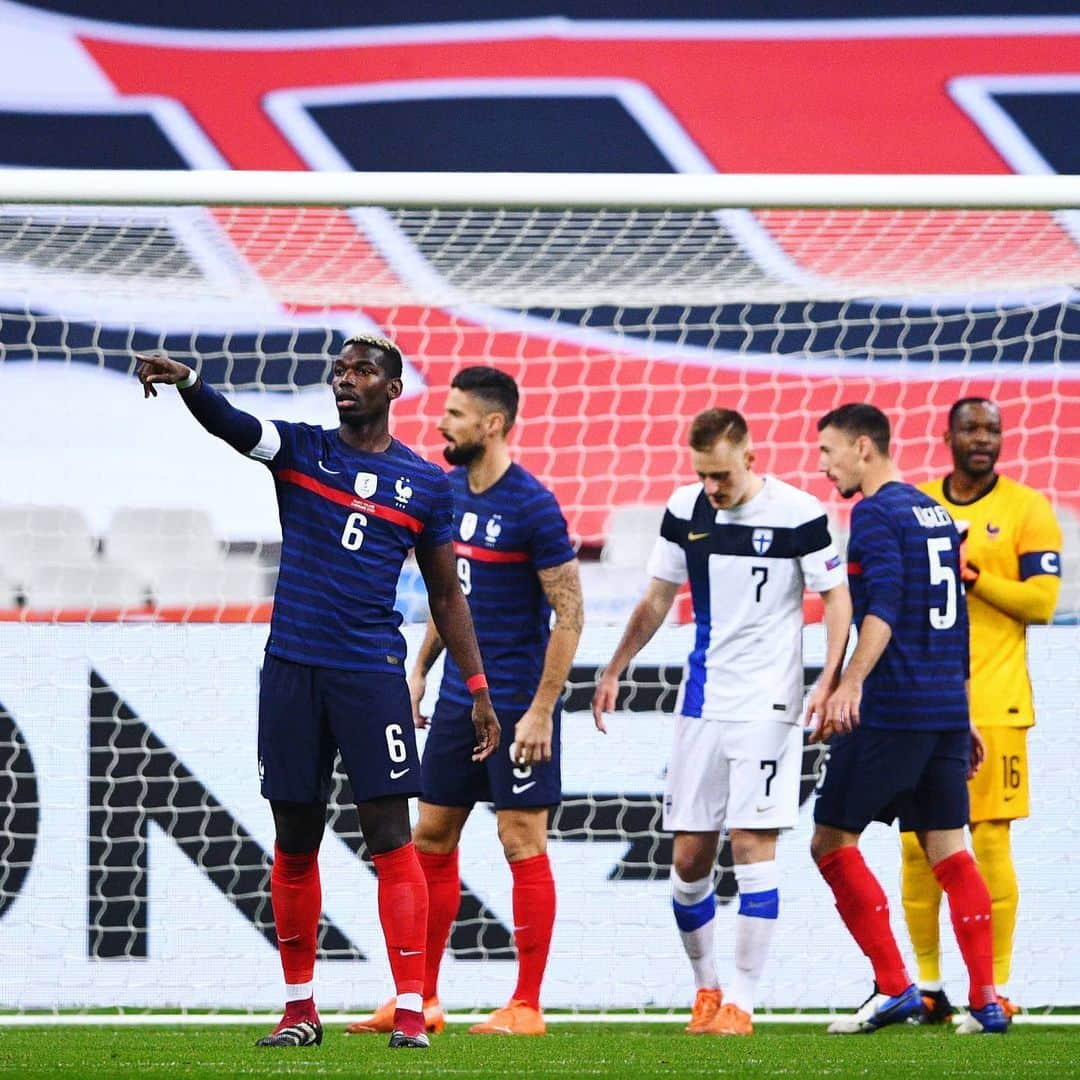 サッカー フランス代表チームさんのインスタグラム写真 - (サッカー フランス代表チームInstagram)「Les Bleus sont menés à la mi-temps (0-2) ! Il reste 45 minutes pour revenir au score et faire la différence 💪🇫🇷 #FiersdetreBleus #FRAFIN - 0-2 after 45 minutes」11月12日 5時58分 - equipedefrance