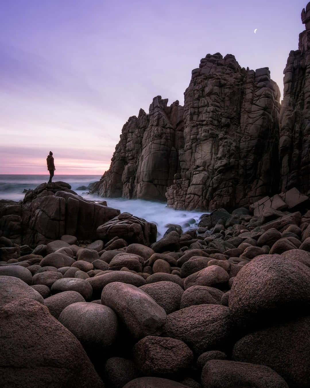 Nikon Australiaさんのインスタグラム写真 - (Nikon AustraliaInstagram)「"One of my favourite locations from my hometown of Phillip Island. It's a steady walk to the pinnacles being very careful not to damage the land on the way down.   There wasn't much light left so long exposure techniques were needed. There were Shearwaters everywhere due to the season, so I had to factor that into the shot. The moon was right above the pinnacles and there was a nice rock to stand on in front. A few tests shots were made before taking this shot. I used the self timer and selected 9 shots to be taken every second to get the image I was after. I had to stay very still to ensure I didn't blur in the image." - @patricksflicks   Camera: Nikon D810 Lens: AF-S NIKKOR 18-35mm f3.5-4.5 G Settings: f/13  6s  ISO 160  #Nikon #MyNikonLife #NikonAustralia #D810 #LandscapePhotography」11月12日 16時04分 - nikonaustralia