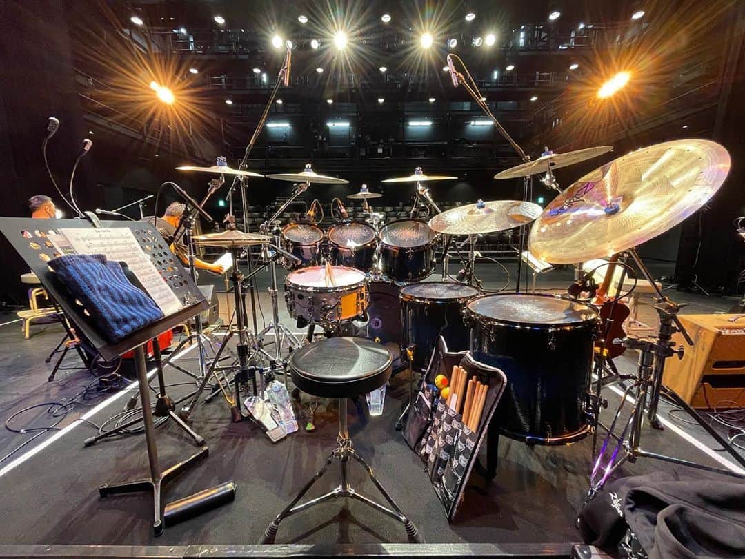 坂東慧のインスタグラム：「今日は長野へ移動してリハ！ #yamahadrums #zildjiancymbals #zildjiansticks #aspr #rehearsal」
