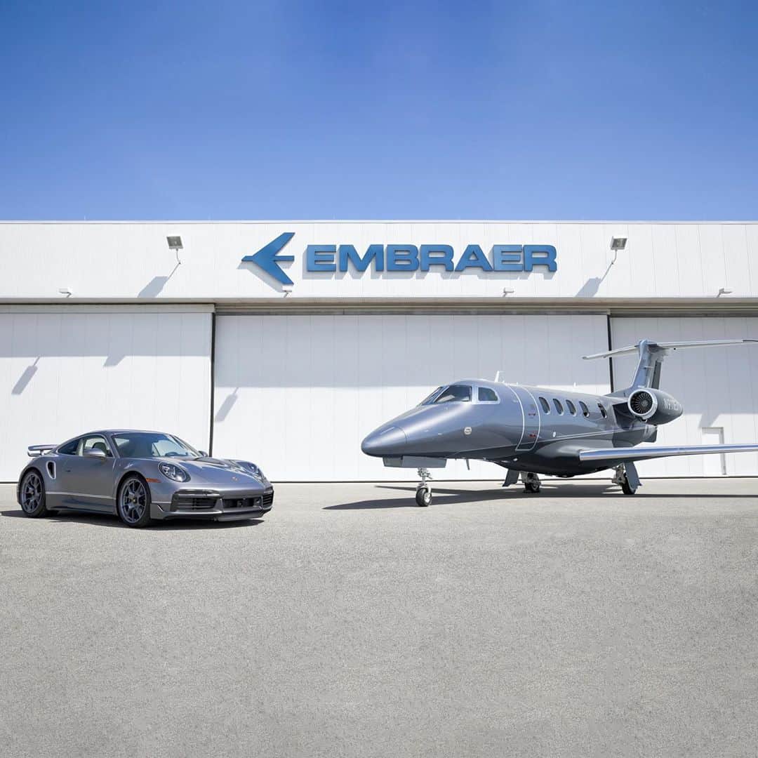HYPEBEASTさんのインスタグラム写真 - (HYPEBEASTInstagram)「@hypebeastcarclub: Brazilian aircraft manufacturer @embraerexecutivejets  and @porsche have teamed up to release a “Duet” collaboration that’s comprised of the Embraer Phenom 300E light jet and the Porsche 911 Turbo S. In the air, the Embraer Phenom 300E (the number-one selling light jet this year) can fly 2,010 nautical miles with a top speed of Mach .80 while the 911 Turbo S can sprint from 0-60-mph in 2.6 seconds. Both machines come in the matching paint job of silver and gray with blue highlights on the wheels, spoiler, and key. Sold in a limited run of 10 sets, this Embraer/Porsche combo comes in close to $11 million USD.⁠⠀ Photo: Porsche/Embraer」11月12日 16時52分 - hypebeast
