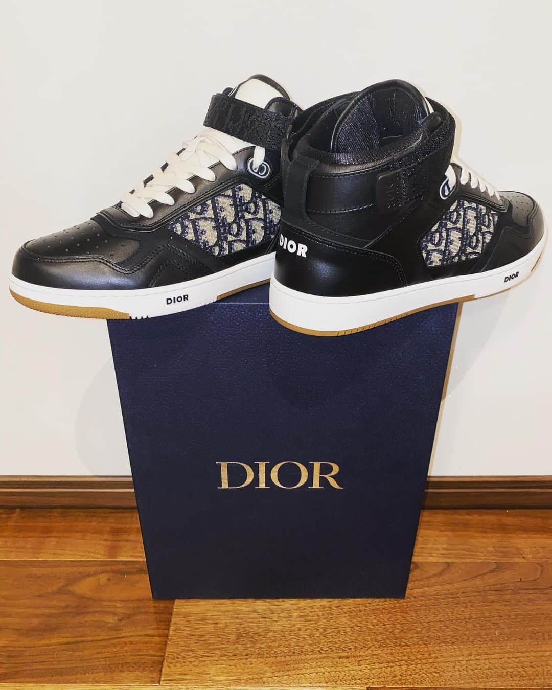 窪塚洋介さんのインスタグラム写真 - (窪塚洋介Instagram)「Cap_THE DRESS DOWN Tops_SUPREME Pants_WTAPS Shoes_Dior(B27)」11月12日 8時59分 - yosuke_kubozuka