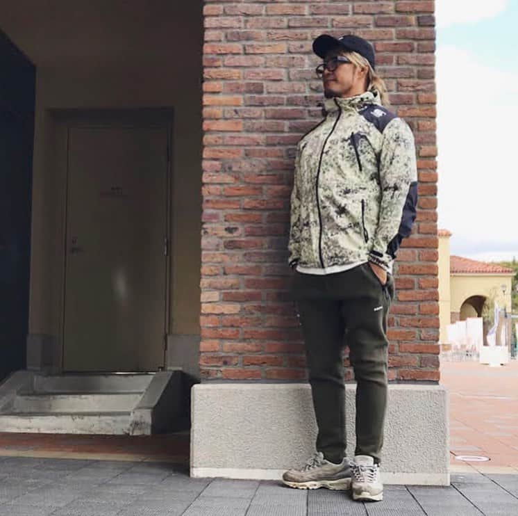 棚橋弘至さんのインスタグラム写真 - (棚橋弘至Instagram)「おはようございます🌞ここ10日の #ootd 🧢👕👖👟」11月12日 9時24分 - hiroshi_tanahashi