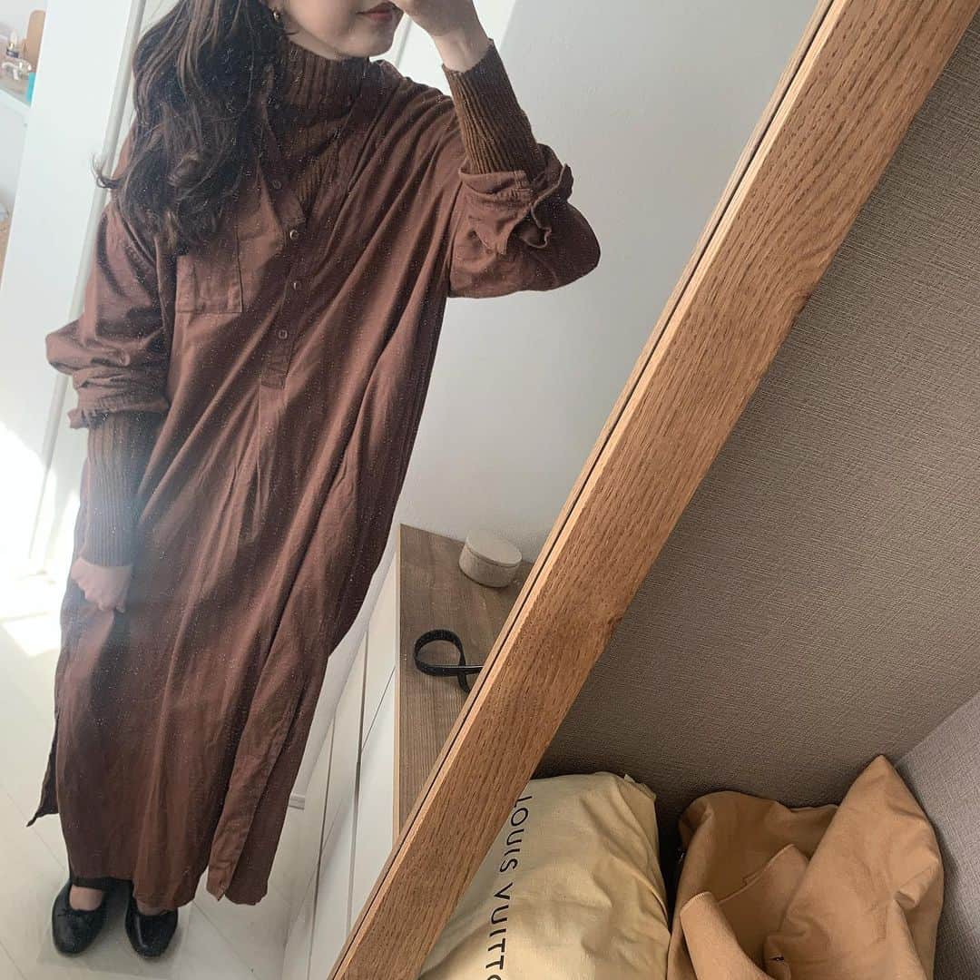 のインスタグラム：「＊ WEAR更新！ いつかの秋服！ 牛タン屋さんに行ってきて 茹で牛タン初めて食べたんだけど 美味しかった🥺 また行きたい🥺🌟🌟🌟」