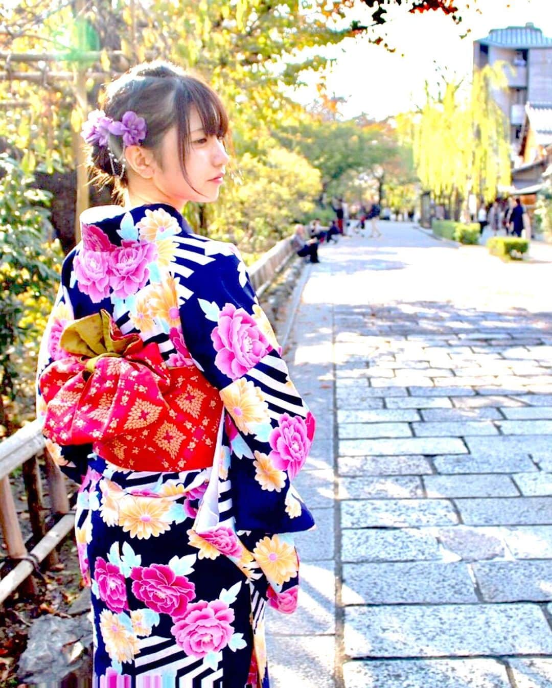 ゆーちゃんさんのインスタグラム写真 - (ゆーちゃんInstagram)「高校生の頃の写真です 京都へ写真旅に行きたい⸜(* ॑꒳ ॑* )⸝ ・ 待ち受けにしてますとの報告がたくさん届いて嬉しいです！ ありがとうございます！  Twitterに載せてるものは原画サイズだから リクエストくださってる方は是非チェックしてみてねっ よかったらTwitter フォローまってます！☺️ ・ @yucha_x2  のユーザーネームで検索！ ・  #カメラ女子 #カメラ好きな人と繋がりたい #instagood  #instalike #love #instafashion  #instafollow #l4l  #f4f  #自分磨き  #オシャレさんと繋がりたい#大人女子 #女神 #网红 #抖音#粉我 #我的最愛 #时装 #性感  #好吃 #ootd #京都 #kyoto #着物 #kimono #雅 #浴衣」11月12日 10時11分 - yurina_era999