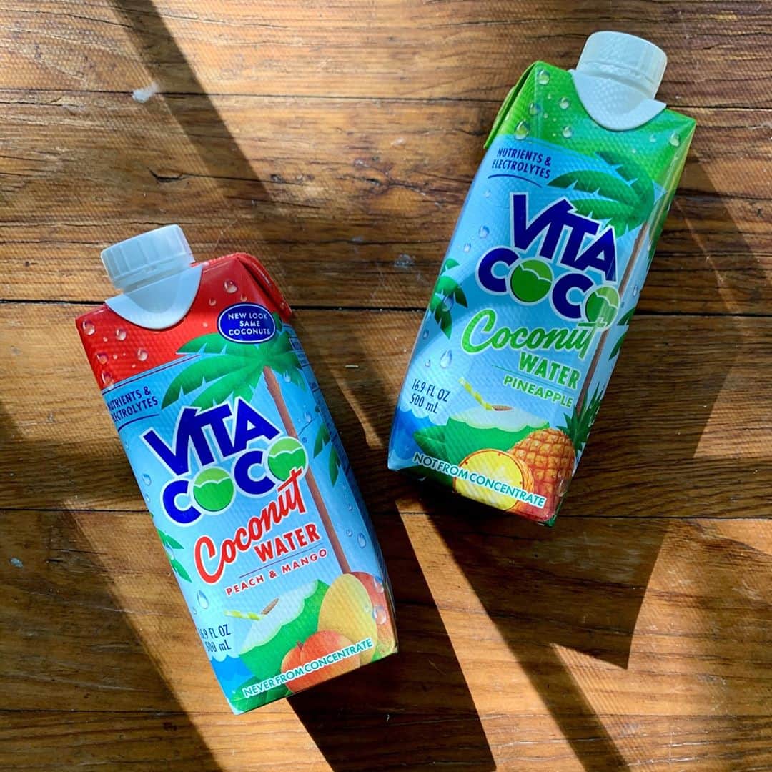 Vita Coco Coconut Waterのインスタグラム：「We have a thing for fruits. Like peach, mango, pineapple, but not coconuts. But that's because coconuts are not fruits. They're drupes.  And we like them too.」