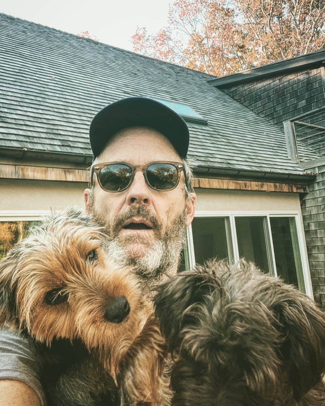 ジョン・ベンジャミン・ヒッキーのインスタグラム：「Good day」