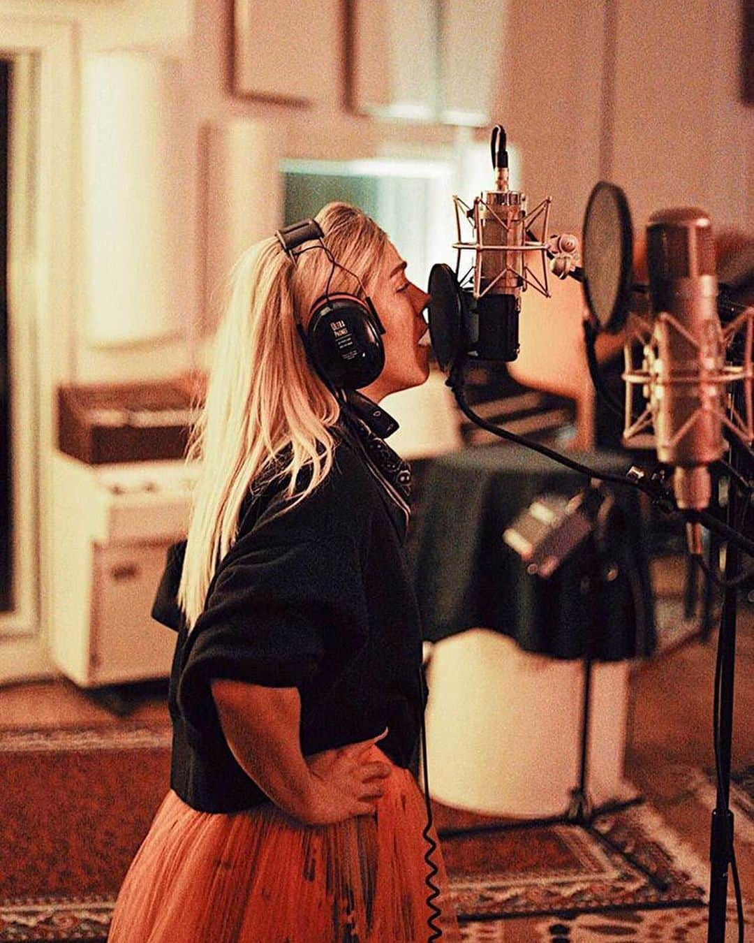 キンバリー・ペリーさんのインスタグラム写真 - (キンバリー・ペリーInstagram)「Earnin’ it. xx」11月12日 11時17分 - thekimberlyperry