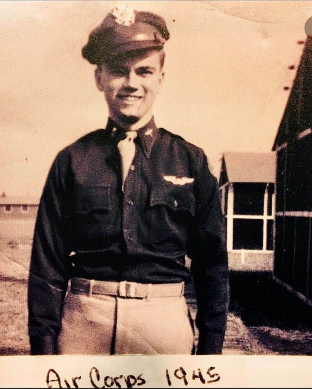 ジャック・ファライーさんのインスタグラム写真 - (ジャック・ファライーInstagram)「Thank you to all those who have served. My grandpas pictured. #happyveteransday」11月12日 11時20分 - jackfalahee