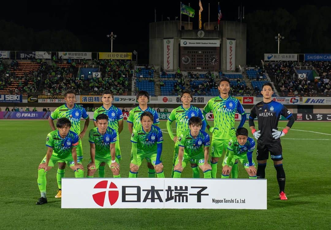 谷晃生のインスタグラム：「+3  この勝利を次に繋げよう💪  @mitsukisaito ナイスゴール😂 #連勝 #bellmare」