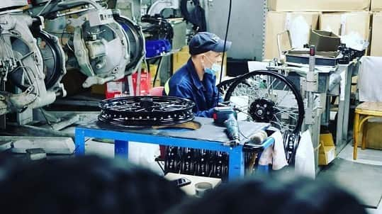 Ural Motorcyclesさんのインスタグラム写真 - (Ural MotorcyclesInstagram)「イルビト市のウラル工場にて🔧 ・ ・ ・ #ウラル#サイドカー#ウラルジャパン#ウラルサイドカー#uralmotorcycles」11月12日 11時29分 - ural_japan_official