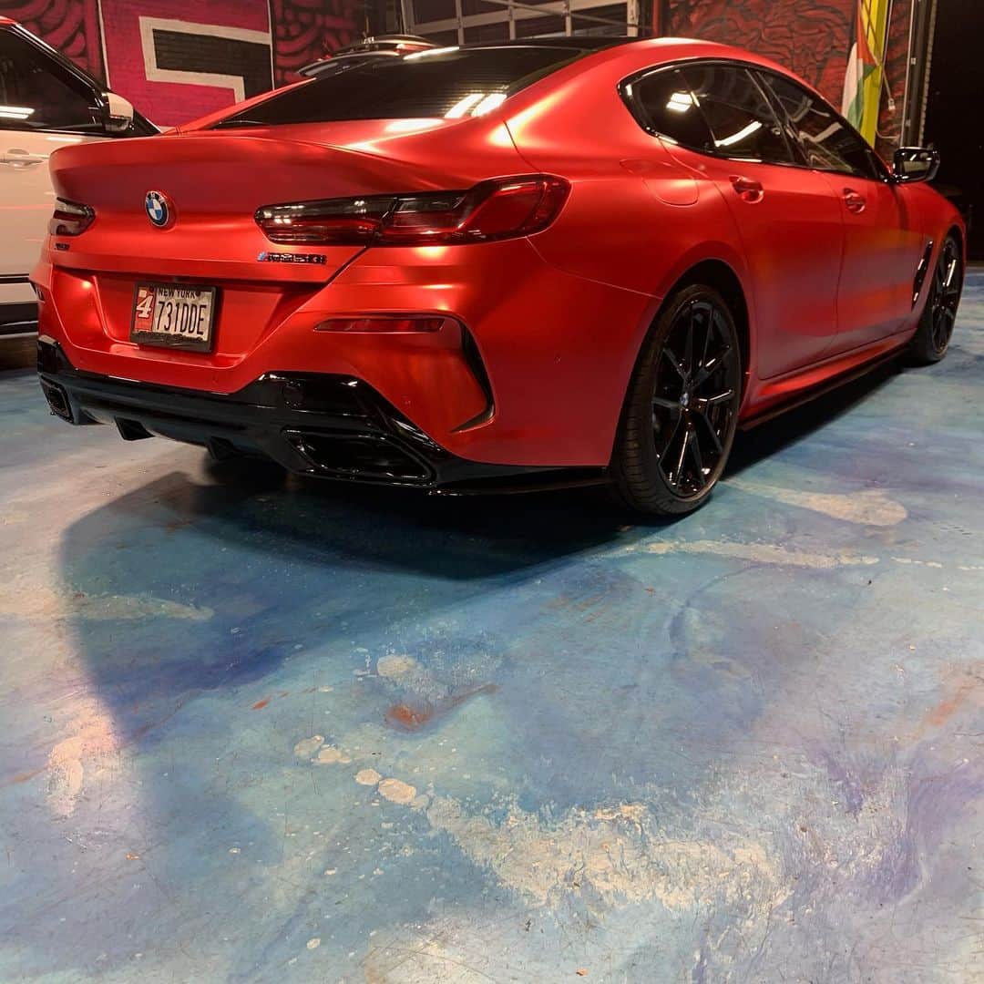 CarsWithoutLimitsさんのインスタグラム写真 - (CarsWithoutLimitsInstagram)「@autosport718 bmw M850 wrapped in frozen red chrome by NYC’s premier vehicle restyling shop  #autosportsbx #carswithoutlimits」11月12日 11時38分 - carswithoutlimits