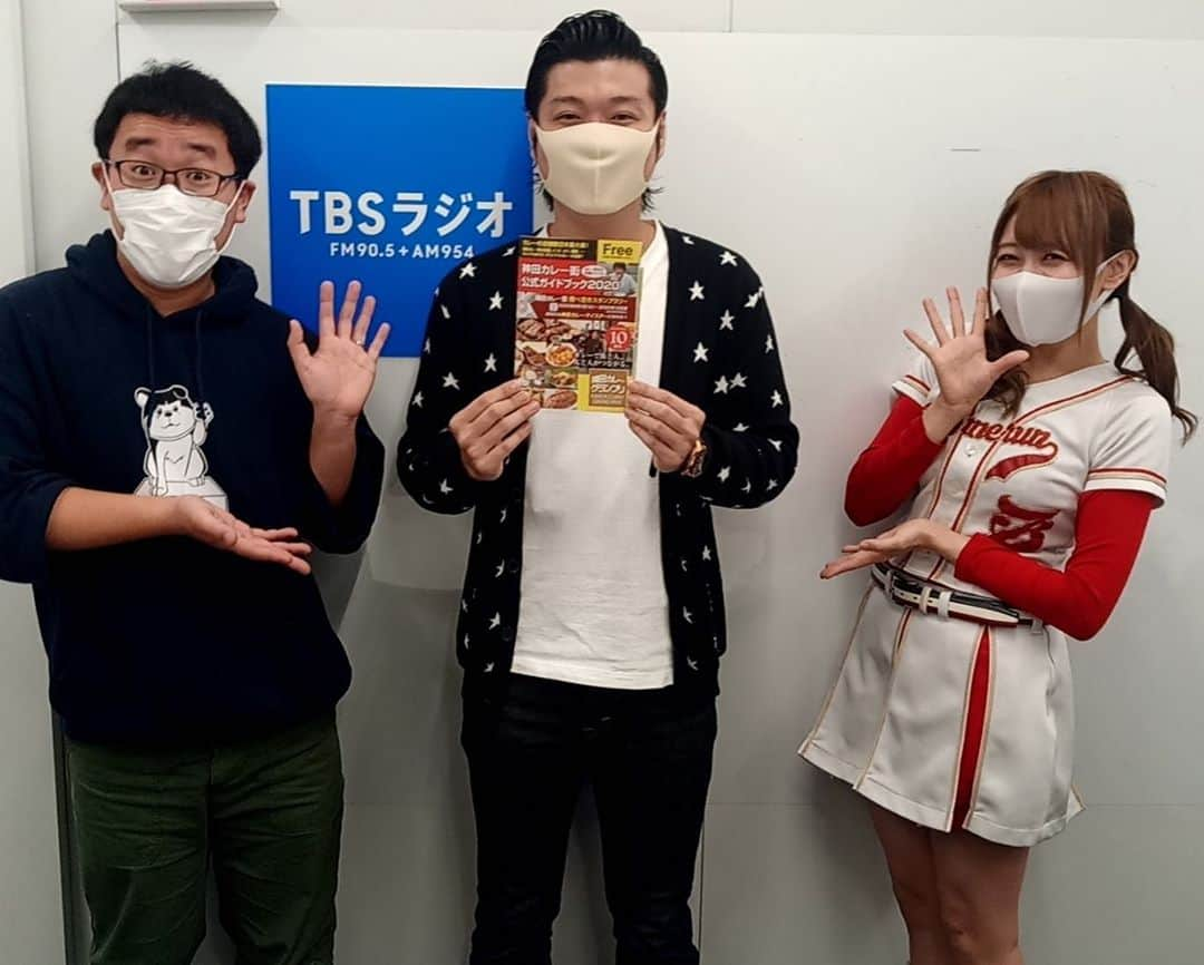 パーマ大佐さんのインスタグラム写真 - (パーマ大佐Instagram)「TBSラジオ「伊集院光とらじおと」ぷれぜんとのコーナーに出させて頂きました！  聴いて下さった方ありがとうございました😊  今回は、大人の沖縄料理店ぐしけんさんの「炙り角煮カレー丼」と、神保町ブックセンターの「イカスミカレー」をプレゼンしました！✨  気になった方は是非行ってみて下さい！😊  #パーマ大佐  #ij954  #伊集院光とらじおと  #神田カレー街食べ歩きスタンプラリー  #大人の沖縄料理店ぐしけん  #炙り角煮カレー丼  #神保町ブックセンター  #イカスミカレー」11月12日 11時56分 - pa_mataisa