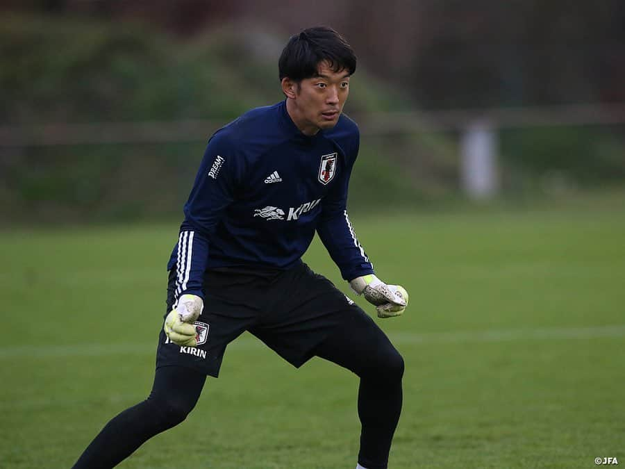 日本サッカー協会さんのインスタグラム写真 - (日本サッカー協会Instagram)「【2020.11.11 Training②📸】  チームでのトレーニング後は各自が個別トレーニングを実施。シュートトレーニングを行う選手、クロスの精度を高めようと何度も蹴り込む選手、対人の守備のプレーを確かめる選手、それぞれが課題を克服するため、あるいはストロングポイントをさらに強化するためにトレーニングに取り組んでいました。  チームは翌12日（木）、試合会場となるStadion Graz Liebenauにてトレーニングを行い、13日（金）に行われるパナマ代表との一戦に臨みます。  ⌚11/13(金)23:15KO 🆚パナマ🇵🇦 📺フジテレビ系列 ⌚11/18(水)5:00KO 🆚メキシコ🇲🇽 📺NHK BS1 ※いずれも日本時間  📹チームに密着した映像 #TeamCam は公式YouTubeチャンネル #JFATV で配信中  #daihyo #jfa #新しい景色を2022」11月12日 11時57分 - japanfootballassociation