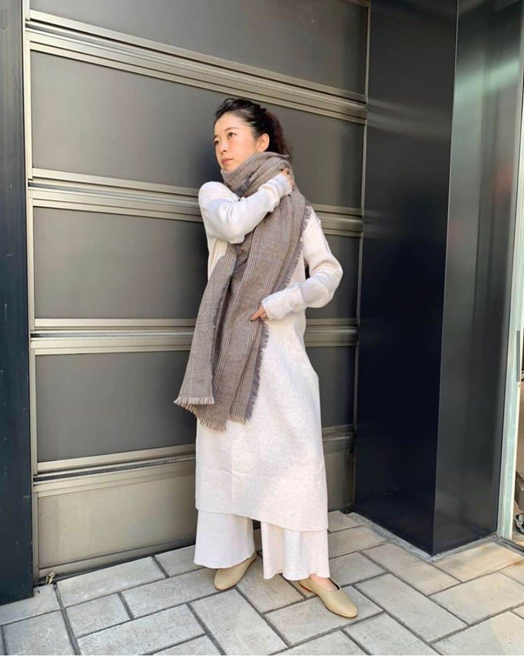 のインスタグラム：「【recommend styling】﻿  ﻿ one piece JOHNBULL ﻿ AW796 / ¥18000(+tax)﻿ ﻿ pants JOHNBULL ﻿ ZP200 / ¥18000(+tax)﻿ ﻿ ﻿ #johnbull﻿ #johnbullprivatelabo﻿ #johnbullomotesando﻿ #johnbull_s ﻿ #fashion ﻿ #ジョンブル﻿ #ジョンブルプライベートラボ﻿ #ジョンブルオモテサンドウ﻿ #レディース﻿ #メンズ﻿ #ファッション﻿ #レディースファッション﻿ #メンズファッション﻿ #ユニセックス﻿ #ユニセックスコーデ﻿ #原宿　﻿ #青山﻿ #表参道﻿ #harajuku﻿ #omotesando﻿ #하라주쿠﻿ #오모테산도﻿ .﻿ @johnbull_private_labo ﻿ @johnbull_private_labo_womens﻿ @moy_store_tokyo ﻿ @johnbull_omotesando」