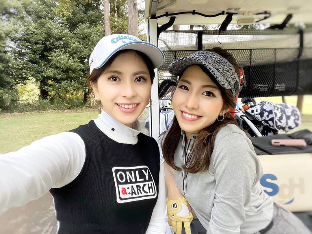 のインスタグラム：「* さとちゃんとゴルフ⛳️💛  前半同スコア、後半も途中まで同スコア🥺 本当にいつも良い戦いしてる笑  最後さとちゃんナイスショットたくさん👏 で負けちゃったけど次回また頑張る💪！w  いつも楽しい1日をありがとー😙💛  #ゴルフ #ゴルフ女子 #武田奈津美 #golf #golfgirl #tokyo #japan #セントアンドリュース #StANDREWS #ゴルフコーデ #골프여자 #골프 #秋」