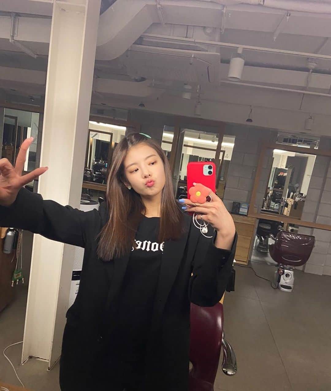 ITZYさんのインスタグラム写真 - (ITZYInstagram)「Some oldpics💖💜🍩🍩✌✌」11月12日 17時41分 - itzy.all.in.us