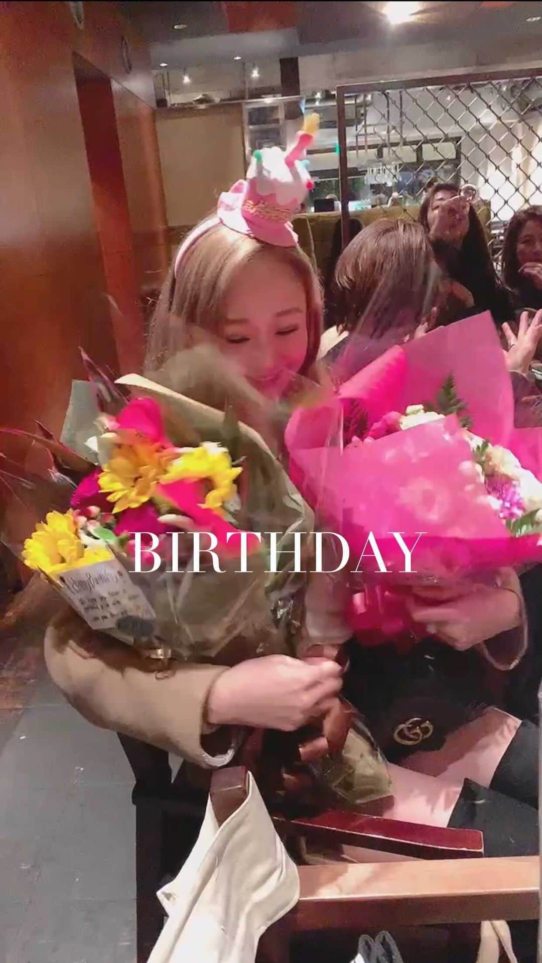 のインスタグラム：「𝐁𝐈𝐑𝐓𝐇𝐃𝐀𝐘🌹  心いっぱいの感謝。🥺😭❤️❤️」