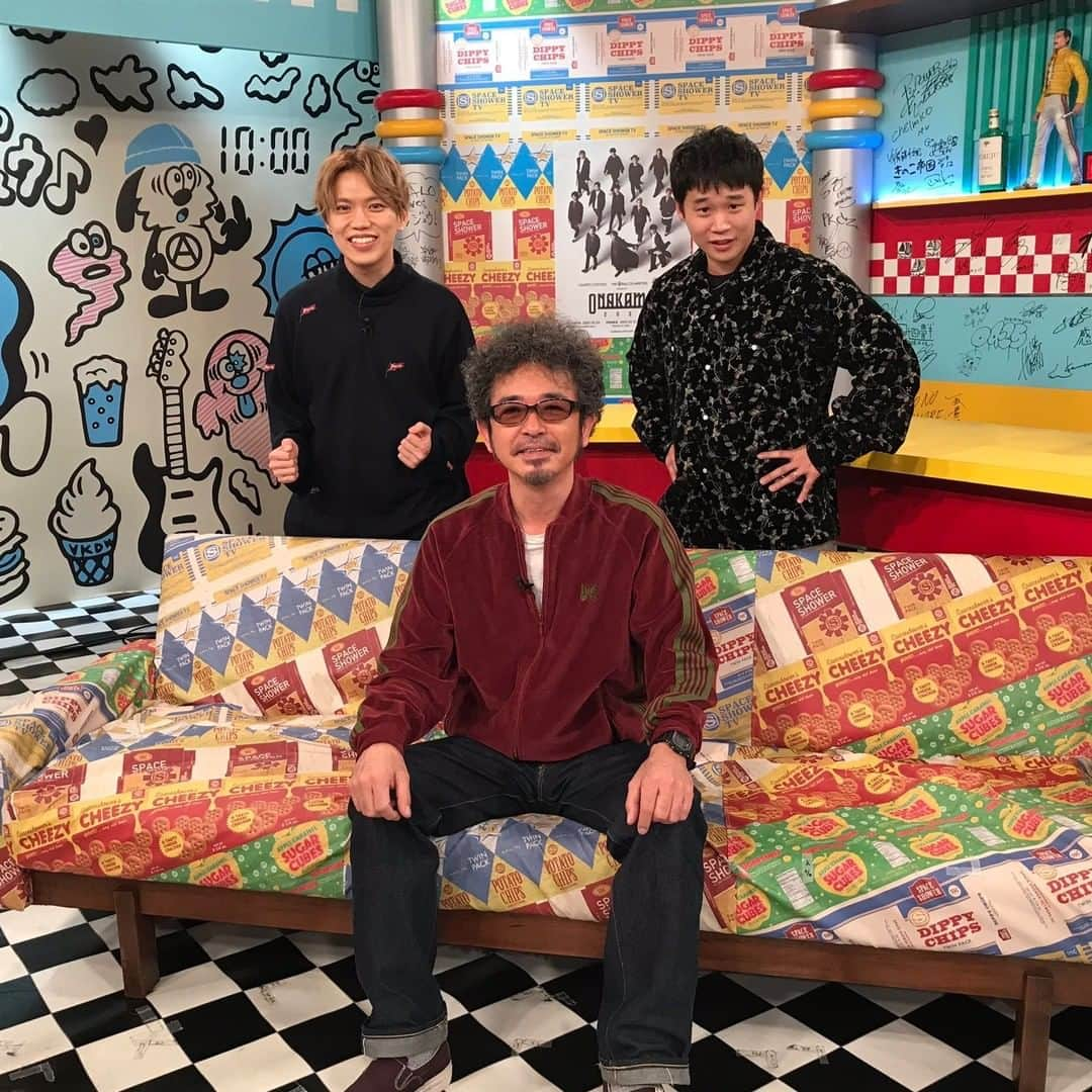 奥田民生のインスタグラム：「SPACE SHOWER TV  『スペシャのヨルジュウ』  GENさん 矢本悠馬さん  ありがとうございました🙌  repost #スペシャのヨルジュウ」