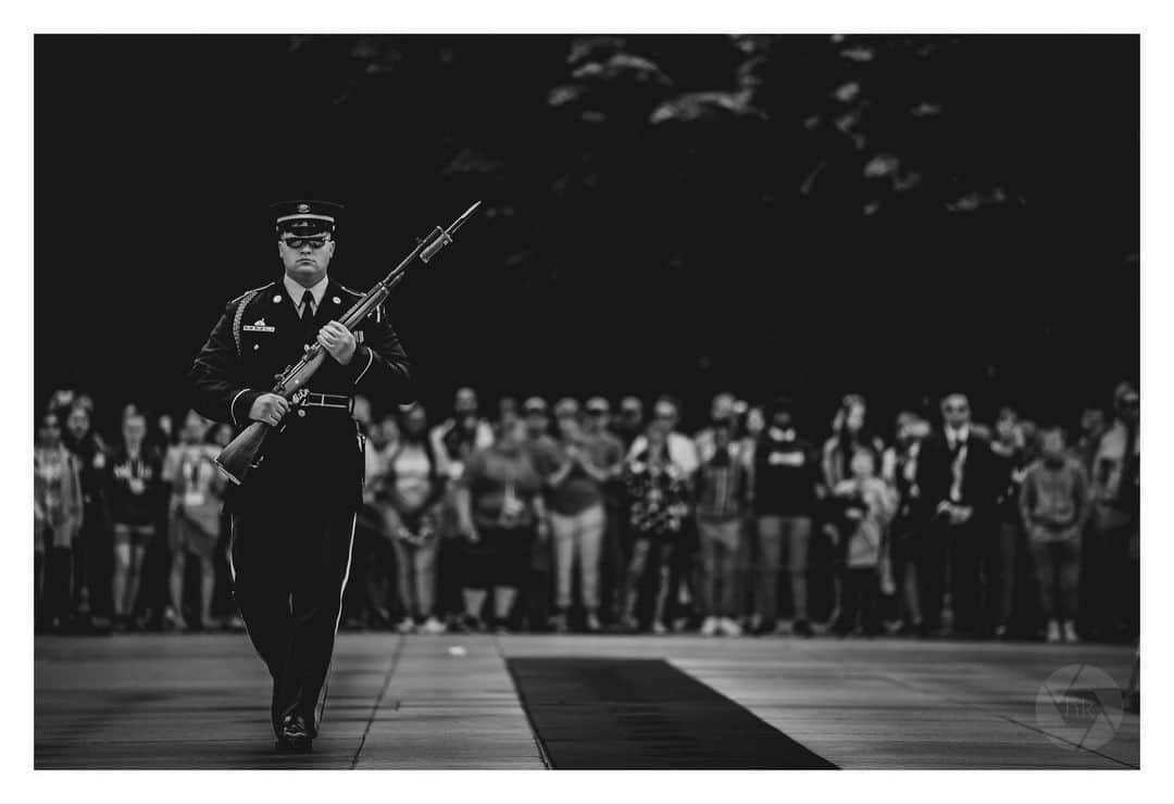 ハウィー・ケンドリックのインスタグラム：「Thank you to all Veterans and Active Military. #happyveteransday🇺🇸」