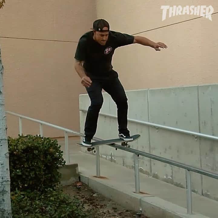 スラッシャーのインスタグラム：「Living Legend @omarhassan 💪🏾 New part playing on our YouTube page 📺 #LarryLives」
