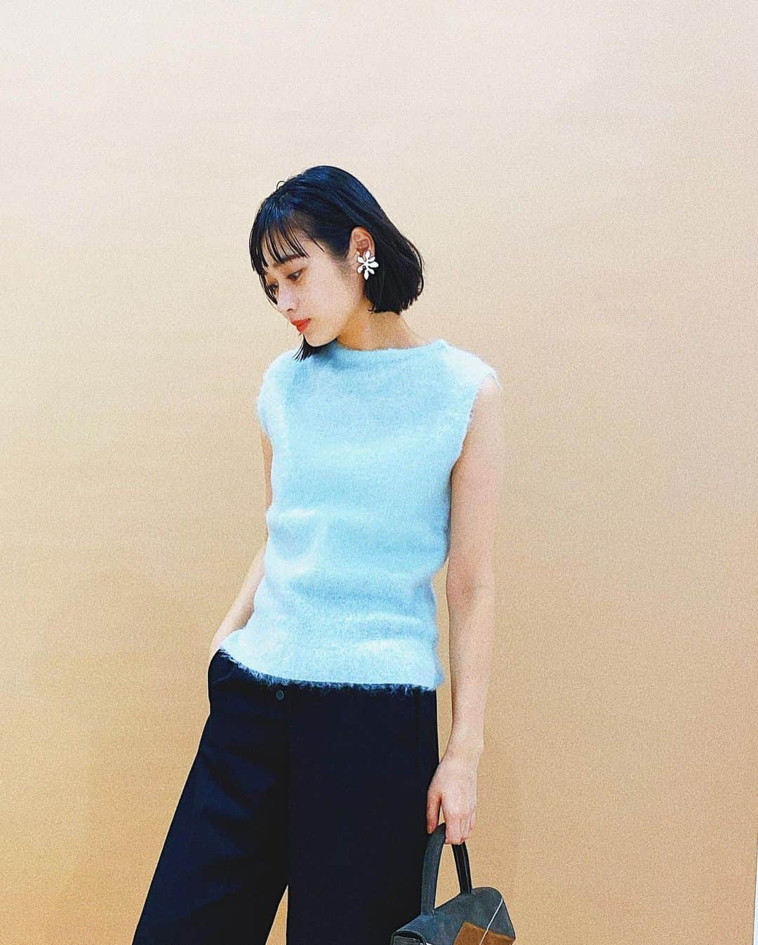 林田岬優さんのインスタグラム写真 - (林田岬優Instagram)「❄️ tops @celford_official  pant @stellamccartney  bag #celine  shoes @keitamaruyama_official earring @cecileetjeanne.jp_official   #私服#ootd#outfit#岬優私服」11月12日 14時00分 - miyu_hayashida