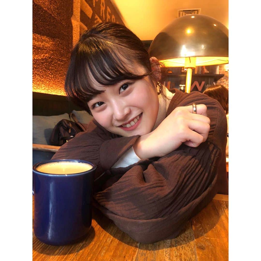 のインスタグラム：「・ ひゃー寒い！ 本当に寒い！ 寒いの苦手だけど、あったか対策して頑張りましょう☕️☕️ ・ ・ ・ #カフェ #カフェ巡り #恵比寿カフェ #東京カフェ #カフェスタグラム#冬コーデ #冬服コーデ #冬服 #コーデ記録 #女の子コーデ」