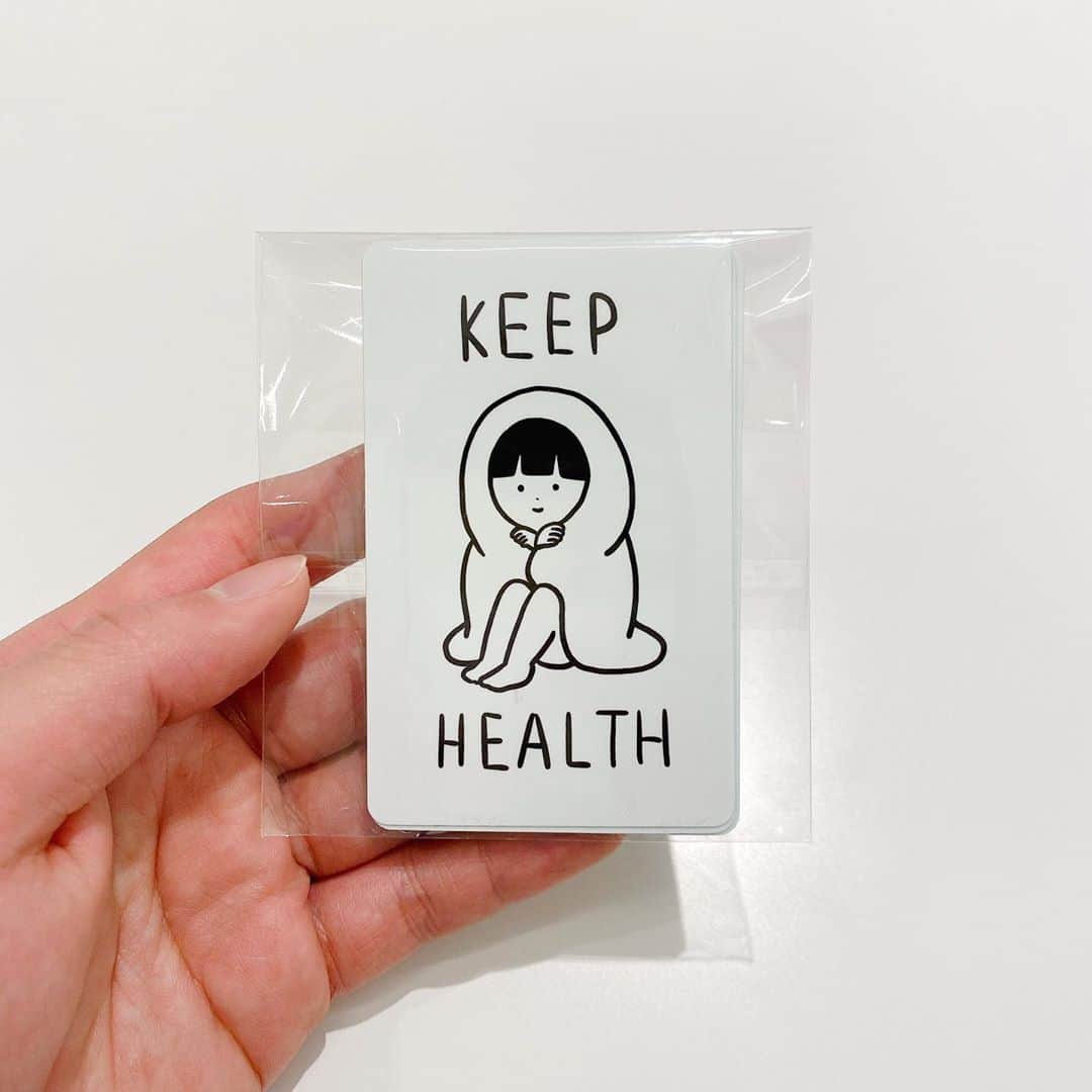 のインスタグラム：「〈白根ゆたんぽ〉 5863-0150 ユタンポStickerSetH ¥1,100+TAX  ※ステッカーは3枚入っています。  日々の健康管理が楽しくなるステッカーです。 除菌用アルコールなどに貼るのがおすすめですよ！  代引きも承っております。﻿ お気軽にお問い合わせ下さい📢﻿  BEAMS JAPAN 4F ☎︎03-5368-7328 @beams_japan @tokyo_cultuart  #beams #beamsjapan #beamsjapan4th #tokyocultuartbybeams  #白根ゆたんぽ  #yuroom」