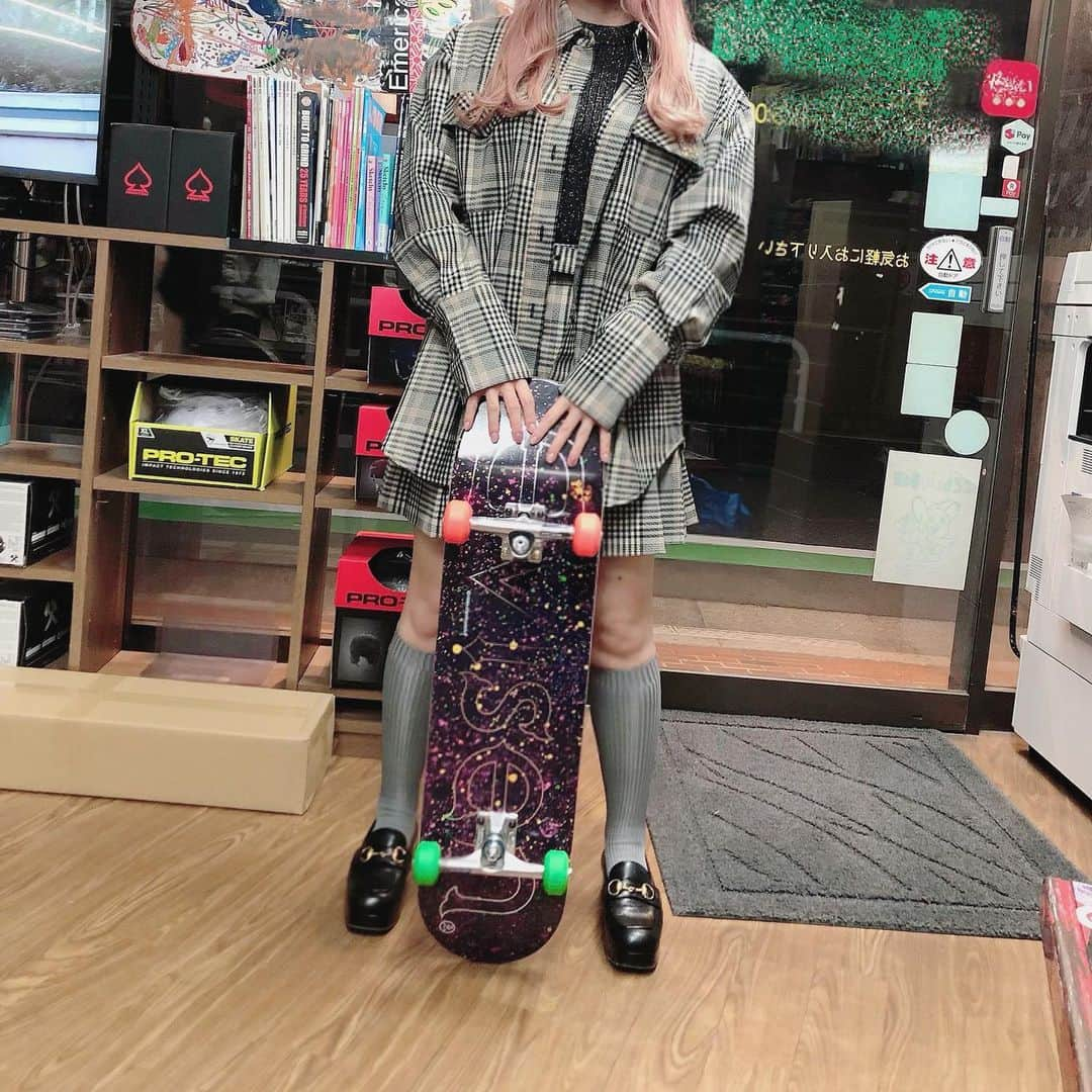 コレサワのインスタグラム：「🛹🛹🛹  セットアップ @dzzit_japan」